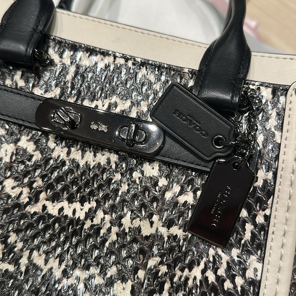 Coasch Swagger 21 snakeskin in excellent condition - Picture 11 of 11